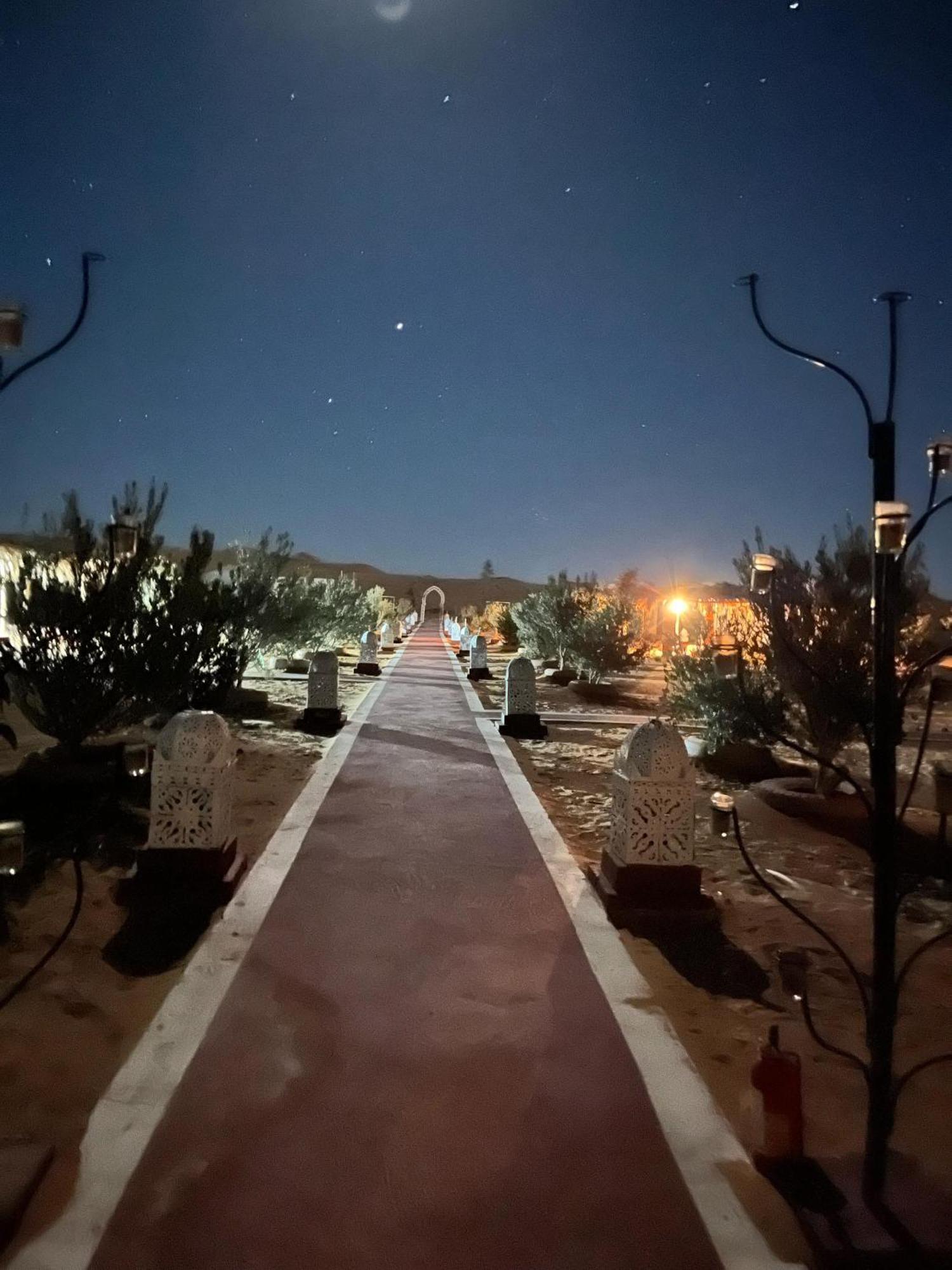 Original Luxury Camp Hotel Merzouga Bagian luar foto